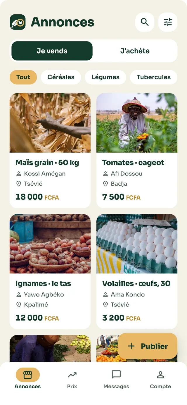 Écran des annonces d'Agblé : maïs, tomates, ignames et œufs proposés avec leur prix en FCFA, leur vendeur et leur localité